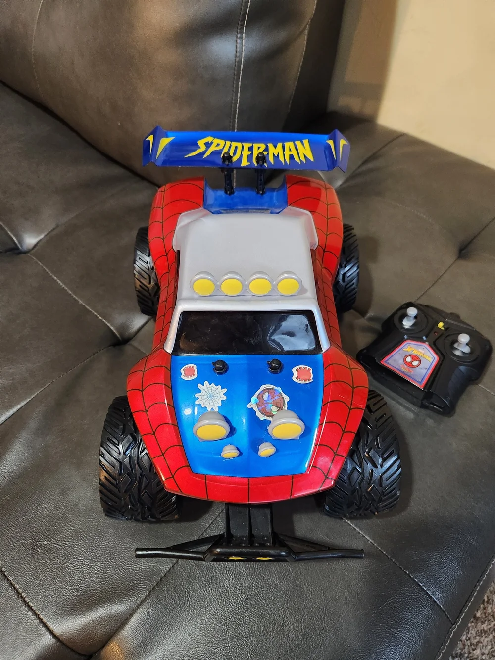 Marvel Spider-Man Red, Blue & White RC Monster Truck